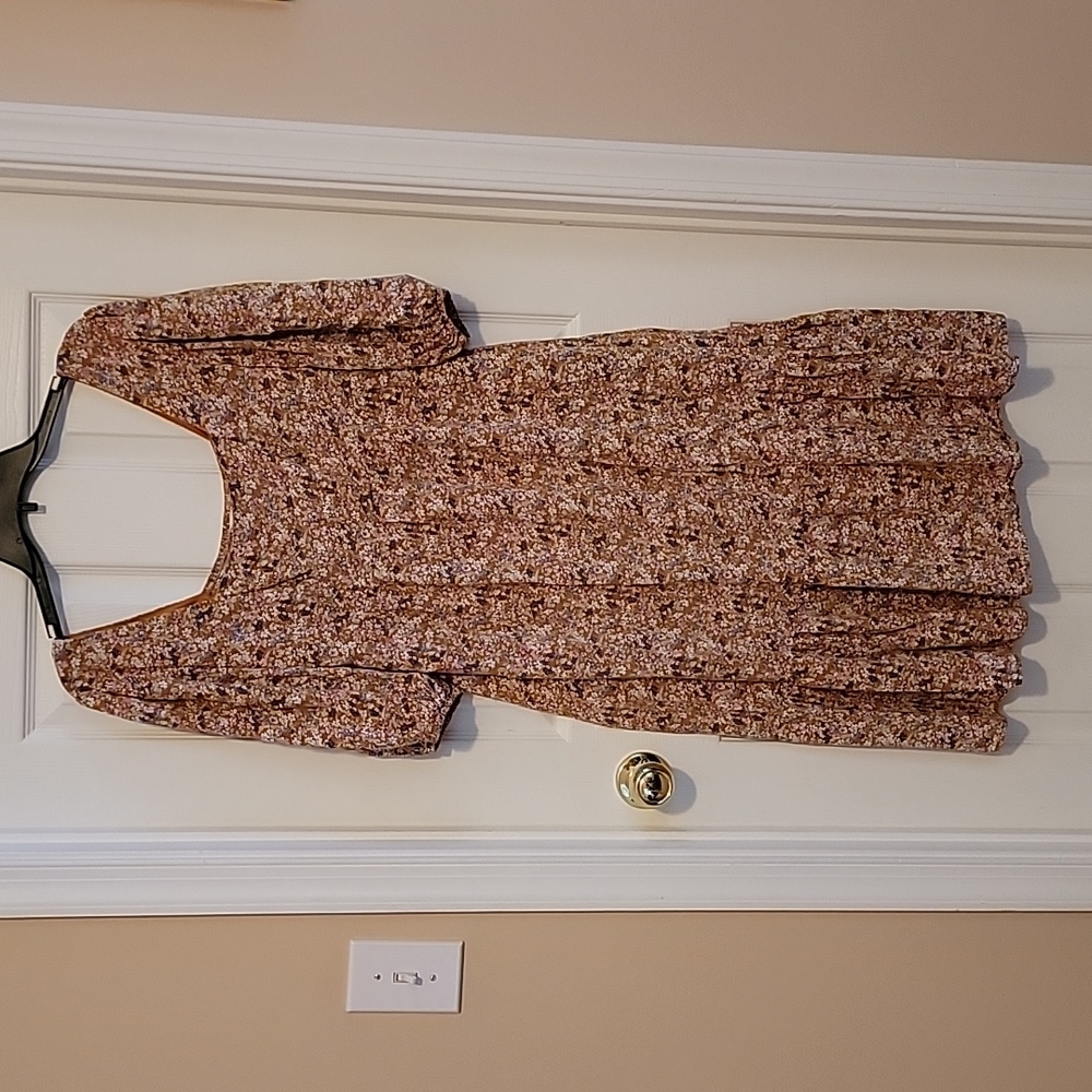 SO Floral Dress - Size M (Juniors)
